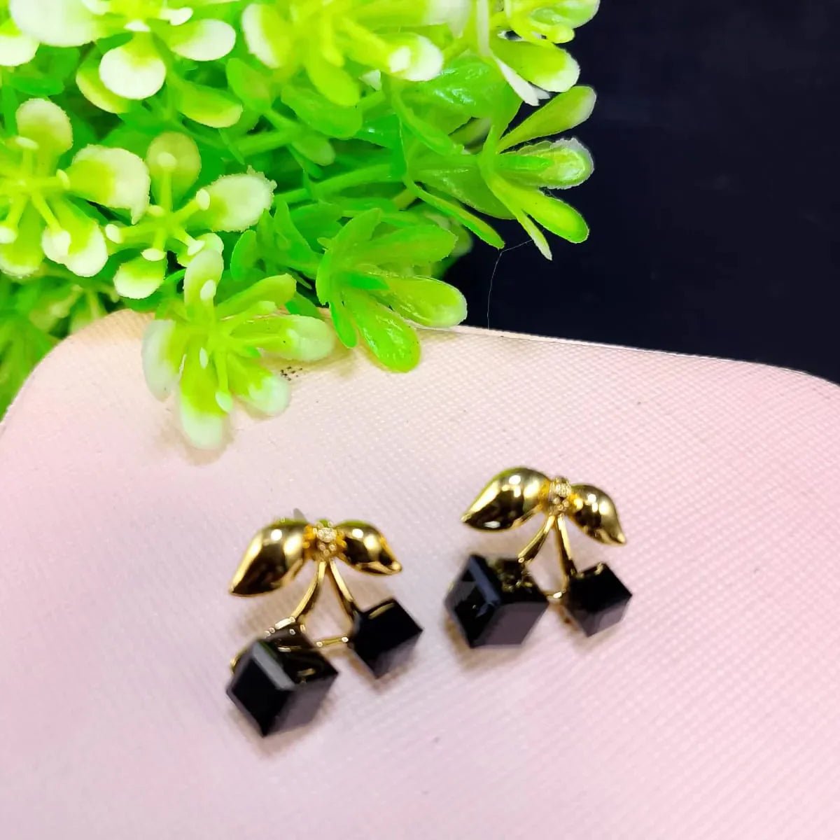 Crystal Stone Design Earrings - Rumaisas